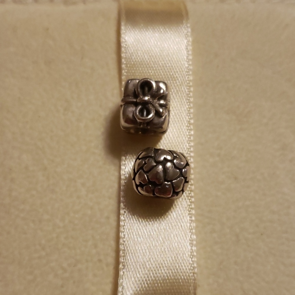 Pandora retired charms